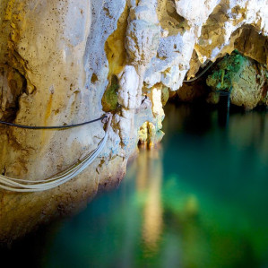 Discover the wonderful “Emerald Cave” of Conca de’ Marini