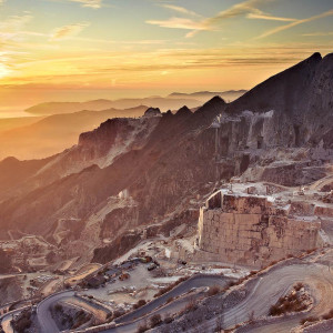 4×4 Guided Tours of Carrara marble quarries