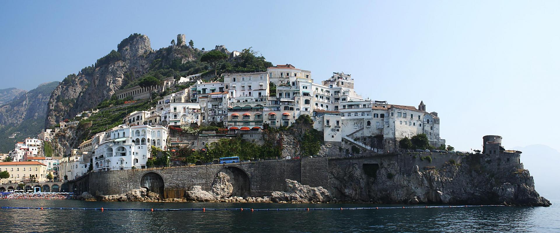Tour Amalfi and Cilento Coast shore excursion