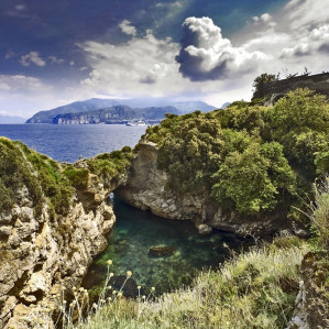 Guided trekking experience in Sorrento