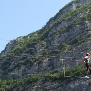 Exciting air path on Tibetan and Thai bridges or on Zip Line