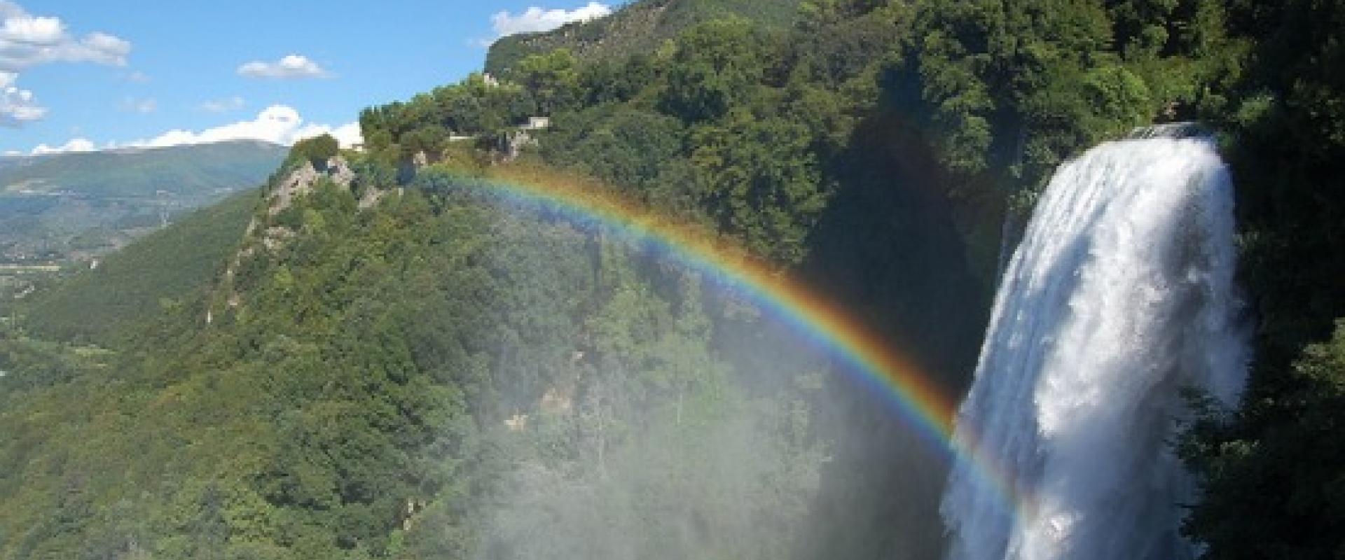 TREKKING IN THE NATURAL PARK OF MARMORE WATERFALLS