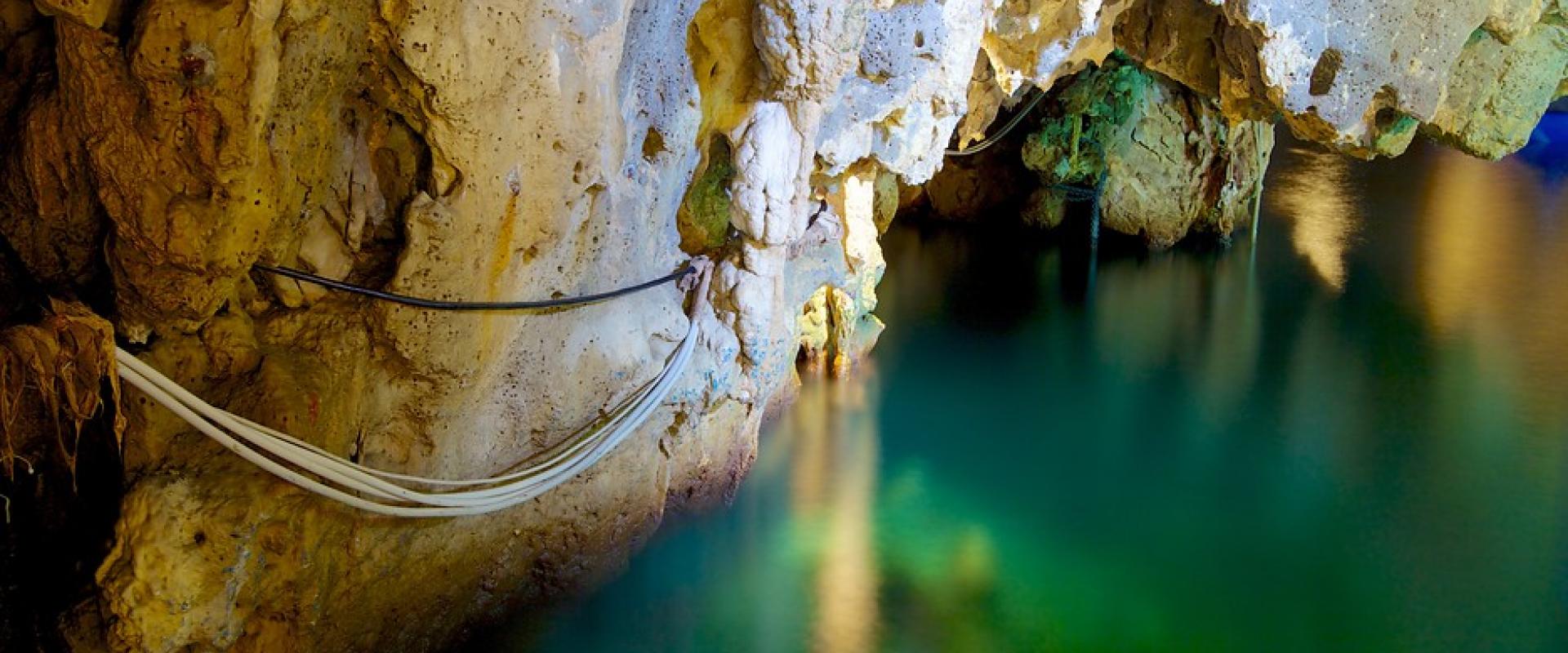 grotta dello smeraldo