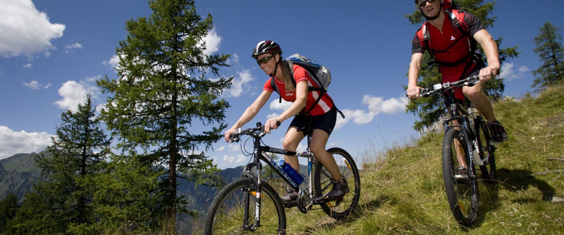 bike tour in Tuscany