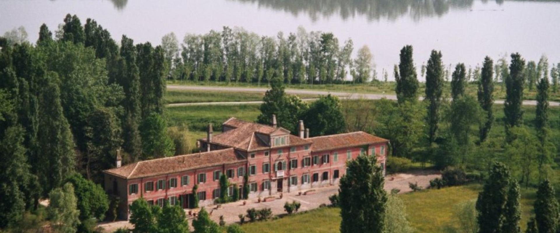 Rural experience in Venetian villa and birdwatching along the Po river